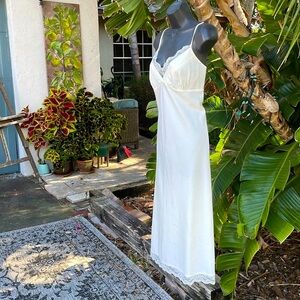 vintage vanity faire slip-dress